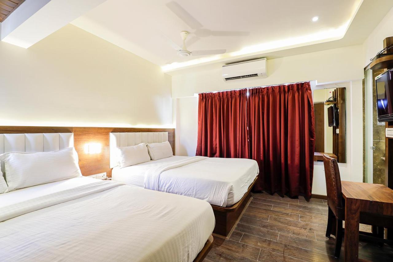 Hotel Ratna Mahal Мумбай Екстериор снимка